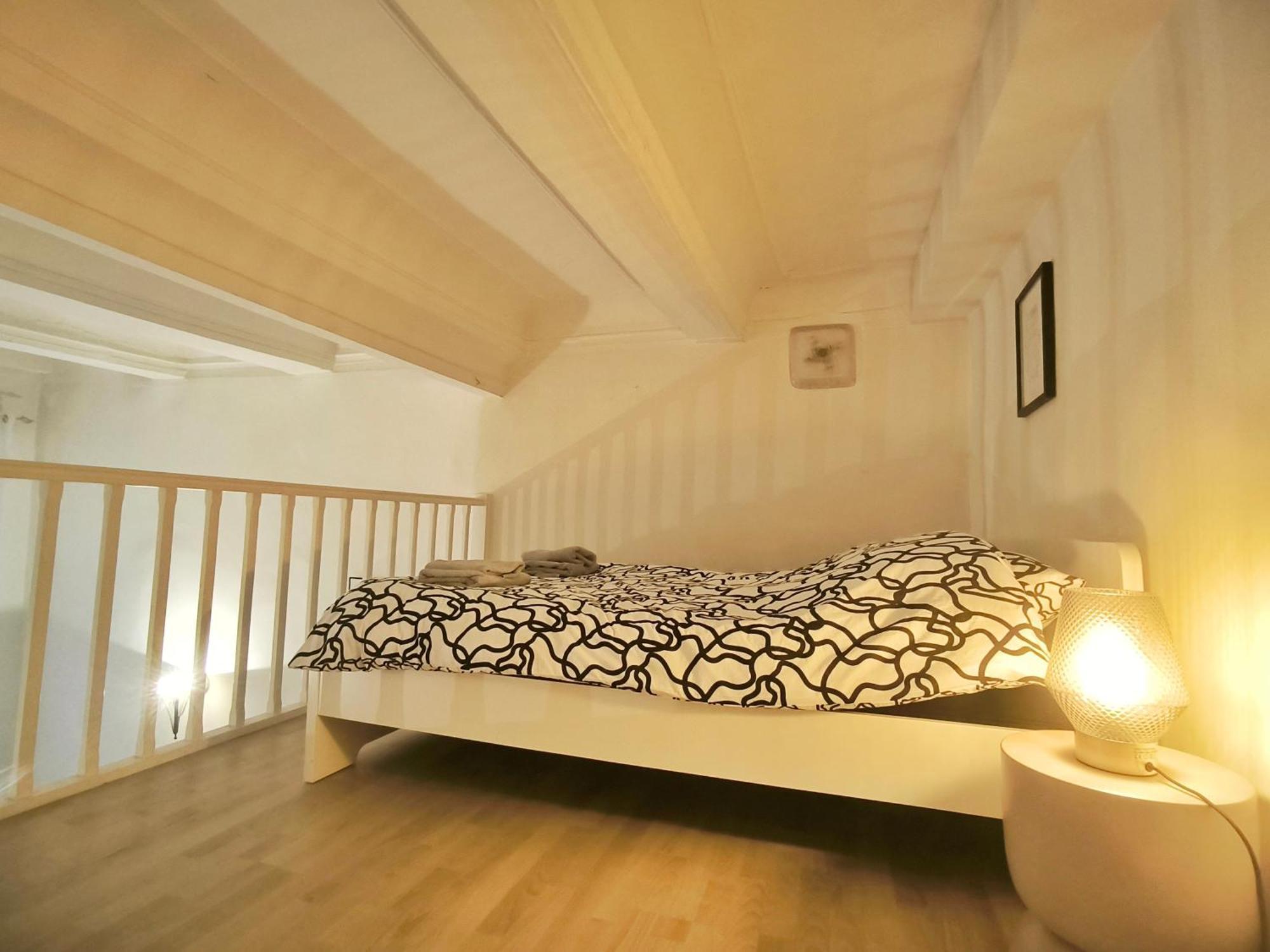 Superbe Appartement Avec Jardin Quart Mazarin Aix-en-Provence Luaran gambar