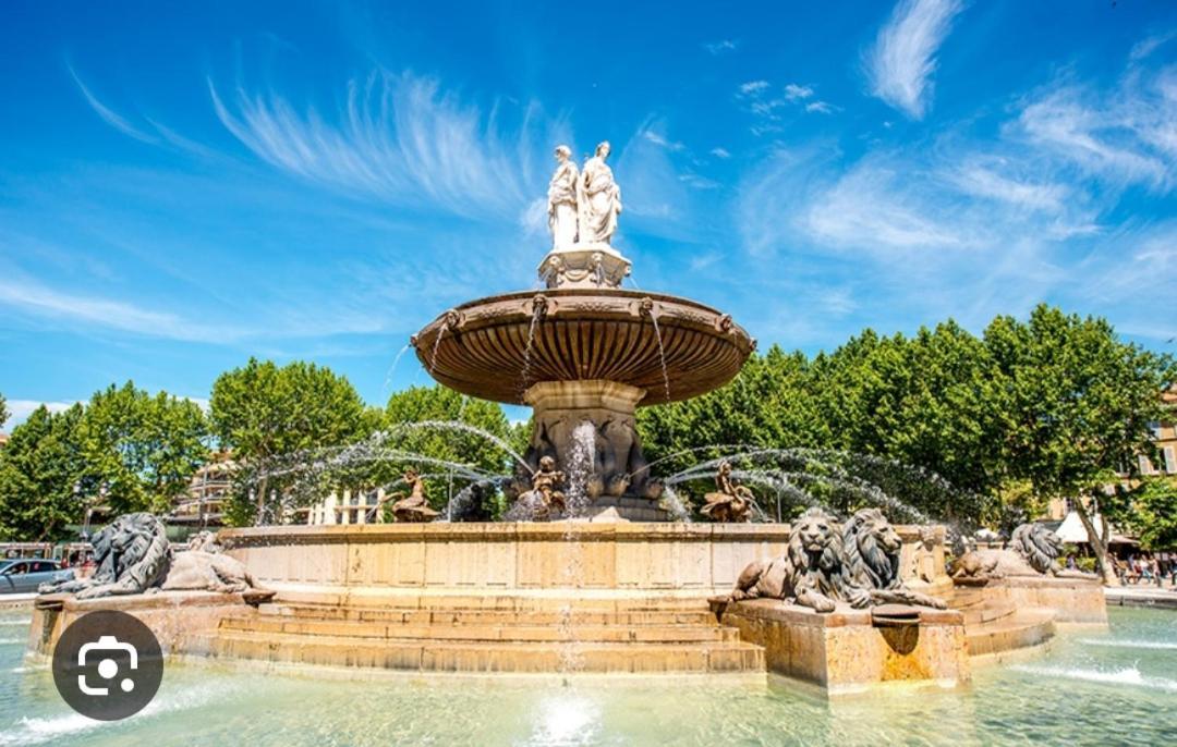 Superbe Appartement Avec Jardin Quart Mazarin Aix-en-Provence Luaran gambar